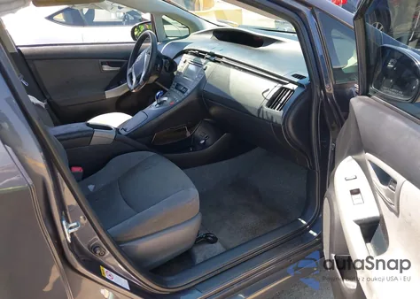 2012 Toyota Prius Three z USA, uszkodzony, nr VIN JTDKN3DU8C5451810